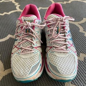 ASICS Women’s GEL-Kayano 20 running shoes